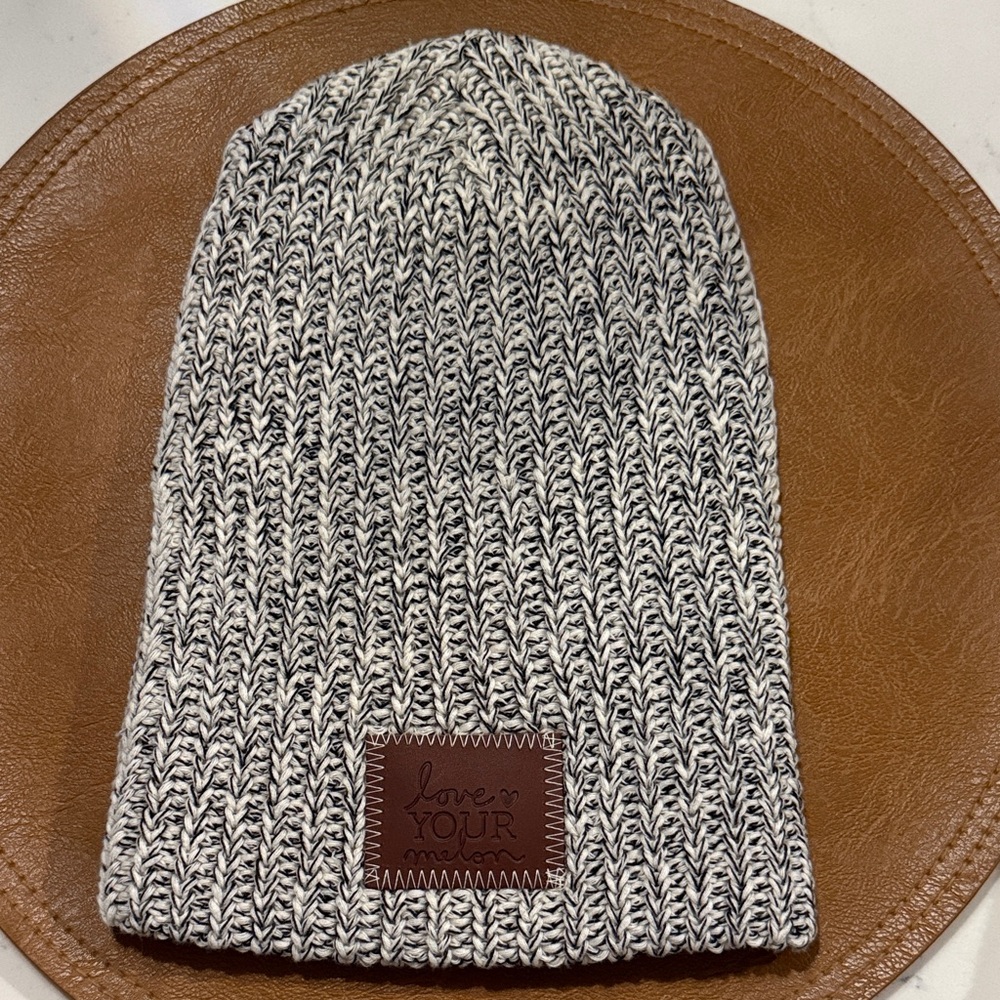 love YOUR melon Classic hat knit beanie Black and White New